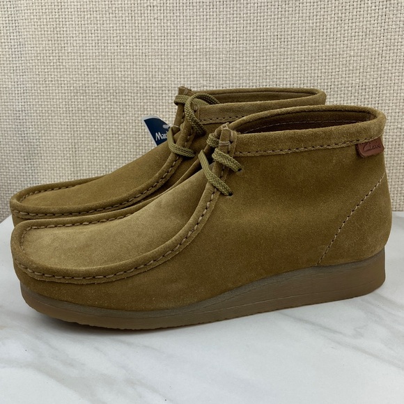 Clarks Wallaston Chukka Boots Suede Leather NWT - Picture 2 of 16